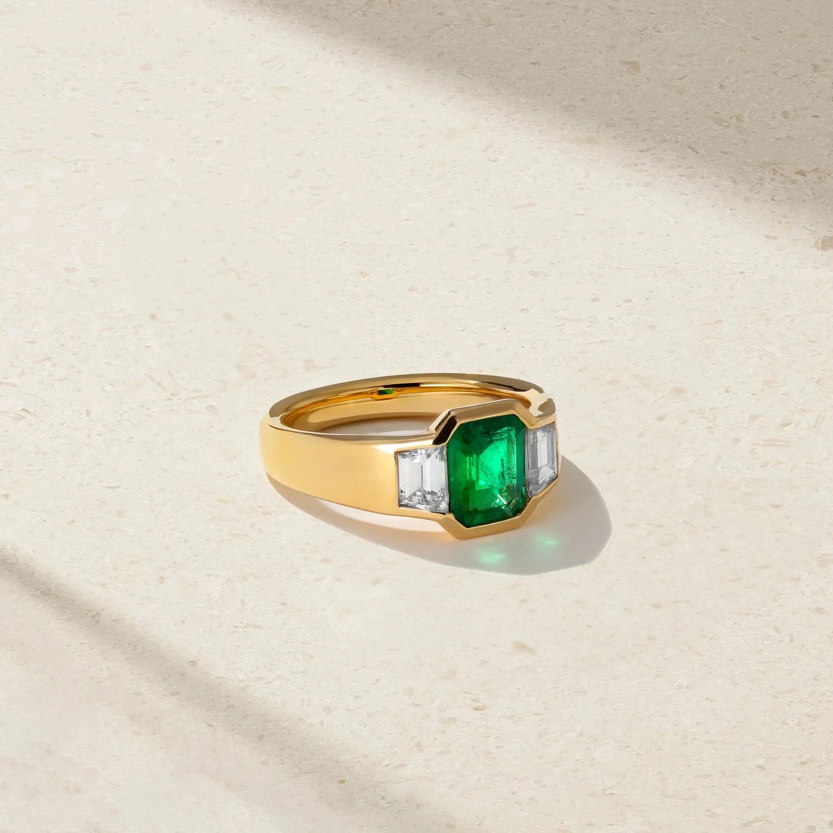 Mark Henry Mark Henry 18k Yellow Gold Emerald and Diamond Ring