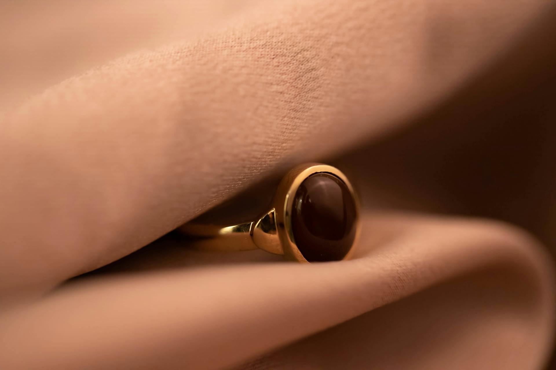 Oval Engagement Rings In Portsmouth, NH