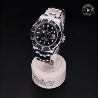 Rolex Certified Pre-Owned Watch Oyster Perpetual Submariner Date