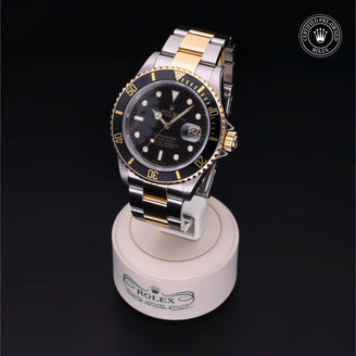 Rolex Certified Pre-Owned Watch Oyster Perpetual Submariner Date