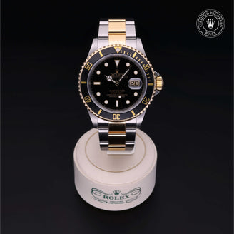 Rolex Certified Pre-Owned Watch Oyster Perpetual Submariner Date