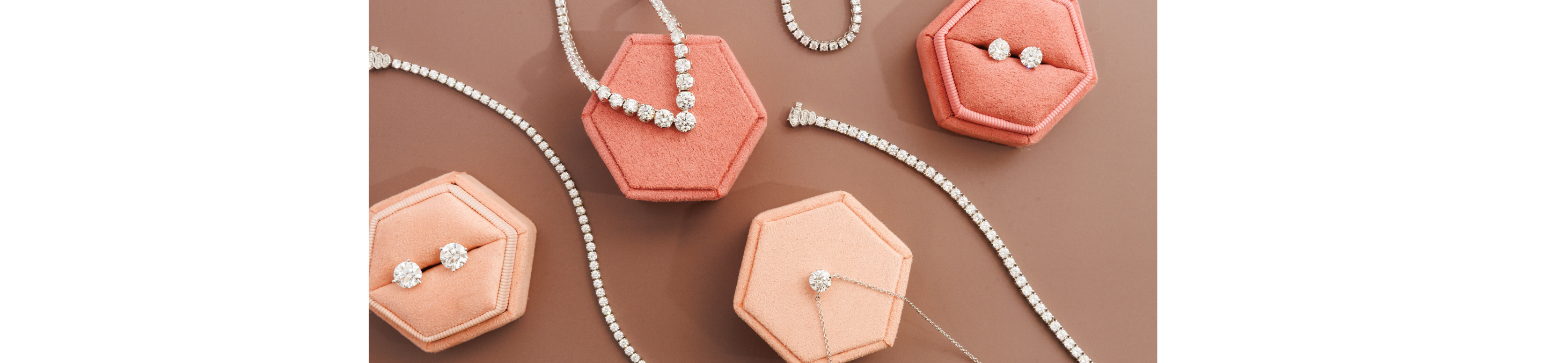 diamond-jewelry-flat-lay