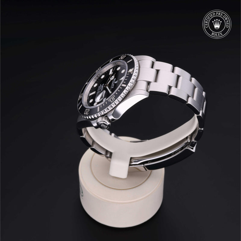 Rolex Certified Pre-Owned Watch Oyster Perpetual Submariner Date