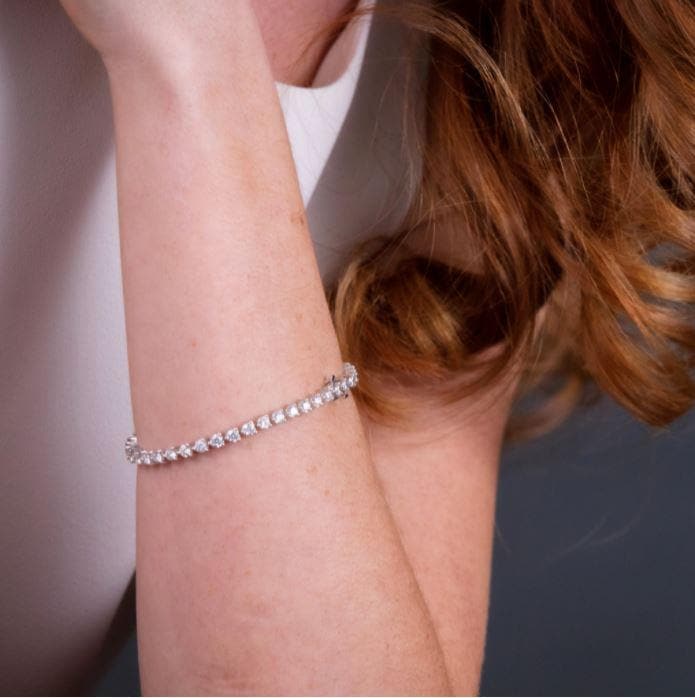 Hearts on Fire Bracelet Hearts on Fire Select Temptation 18k White Gold Three-Prong Diamond Tennis Bracelet - 7.00ctw (Copy