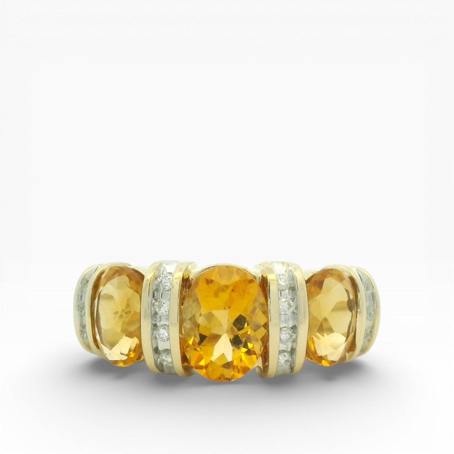 PAGE Estate Ring Estate 14K Yellow Gold Citrine & Diamond Ring 7