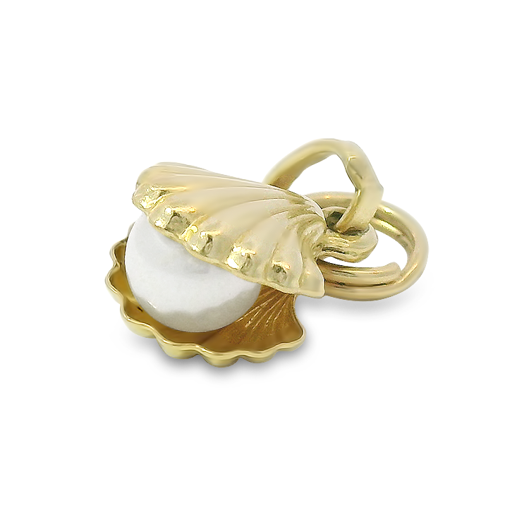 PAGE Estate Necklaces and Pendants Estate 14K Yellow Gold Clam & Pearl Charm