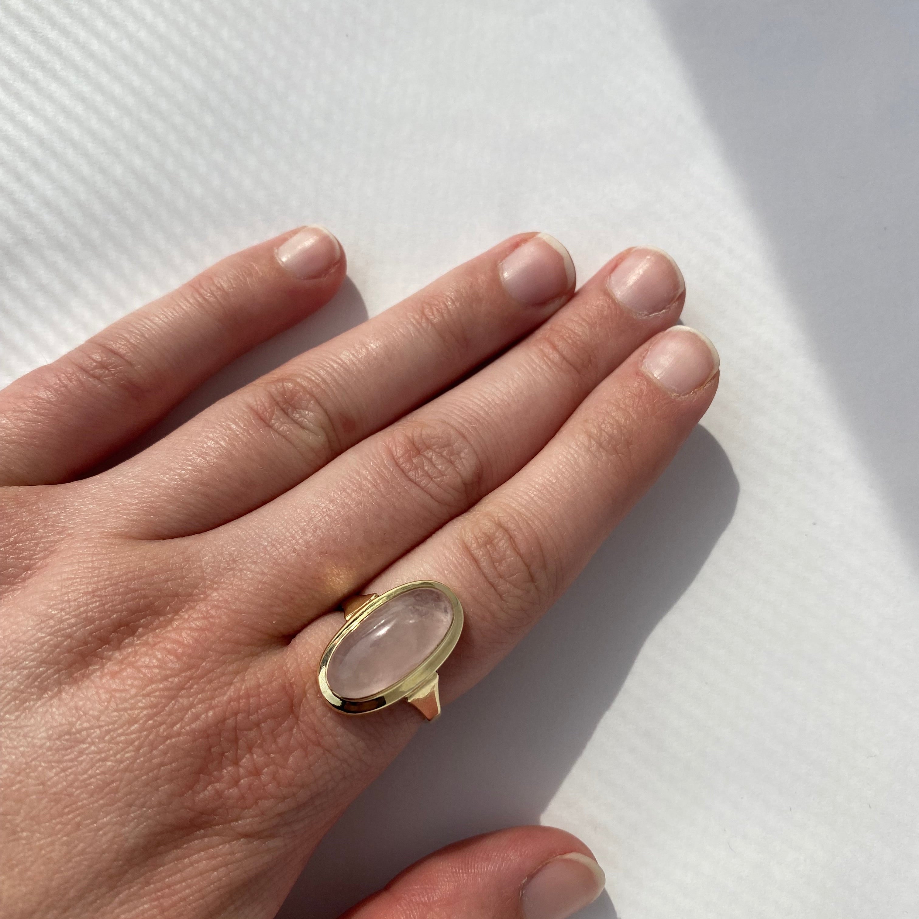 PAGE Estate Ring Estate 14K Yellow Gold Rose Quartz Cabochon Ring 8