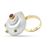PAGE Estate Ring Estate 14K Yellow Gold Turbo Shell & Cabochon Gemstone Ring 7.5
