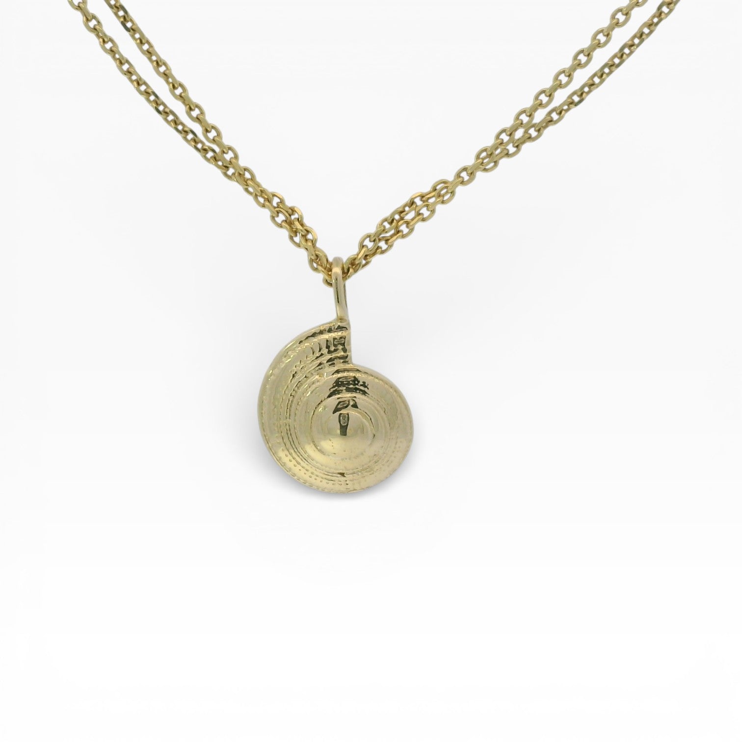 PAGE Estate Charm Estate 14K Yellow Gold Turbo Shell Charm