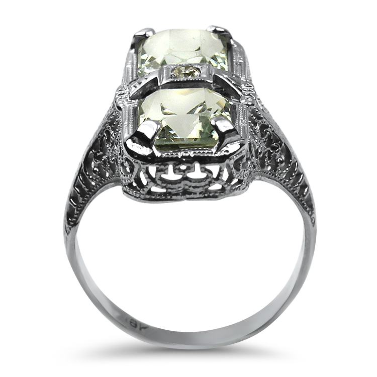 PAGE Estate Ring Estate 18K White Gold Aquamarine & Diamond Ring 5.5