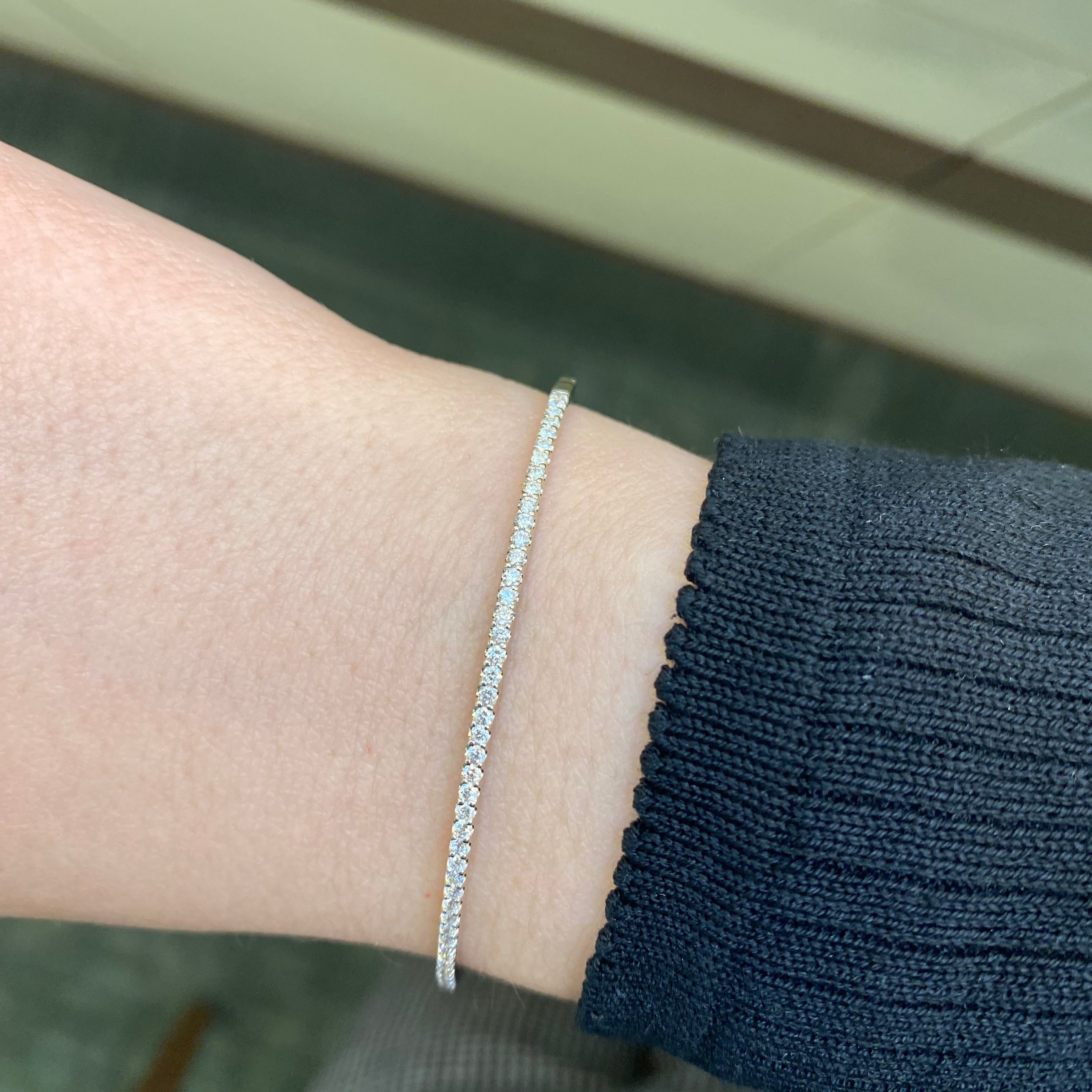 PAGE Estate Bracelet Estate 18K White Gold Diamond Hinged Bangle Bracelet