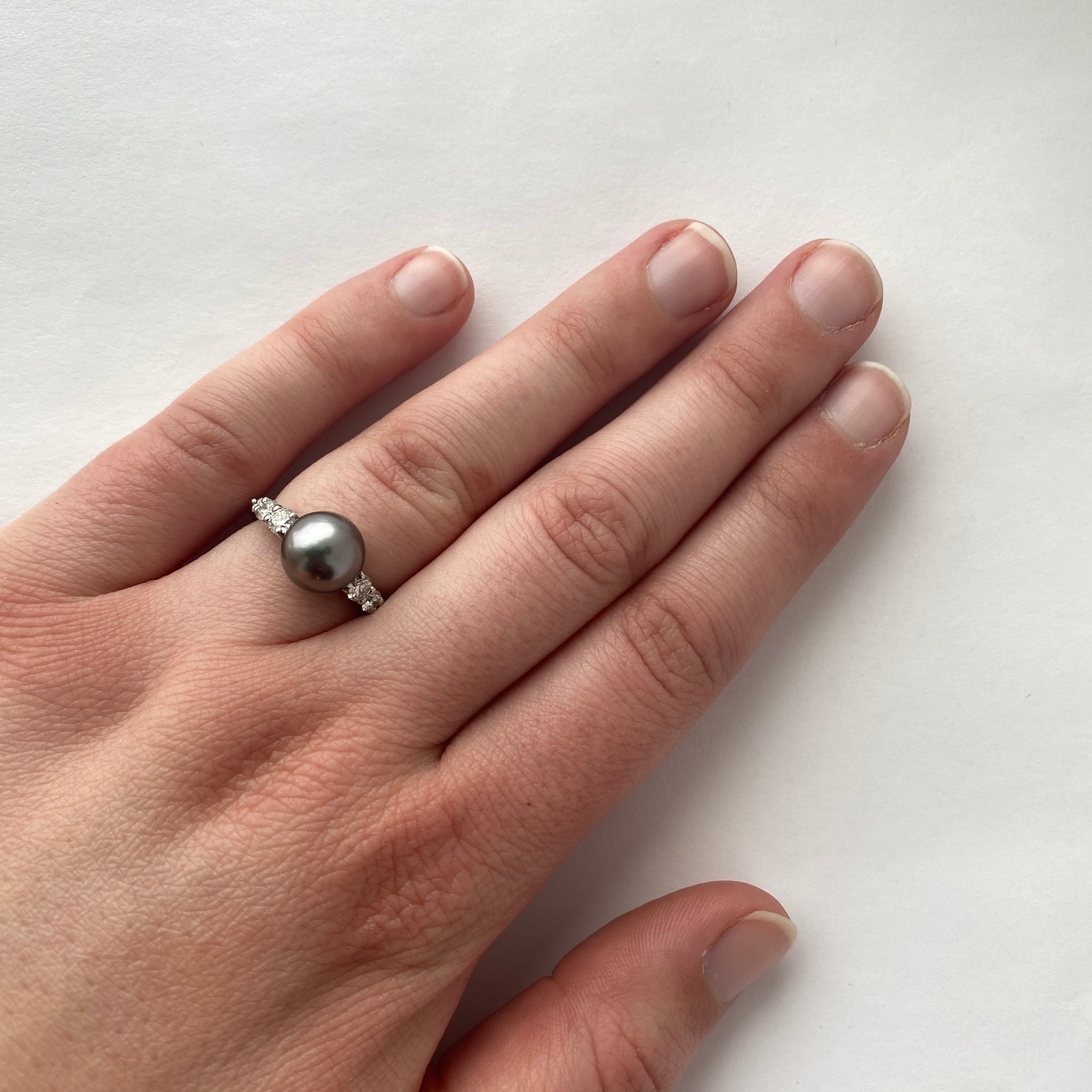 PAGE Estate Ring Estate Mikimoto 18k White Gold Black South Sea Pearl & Diamond Ring 6