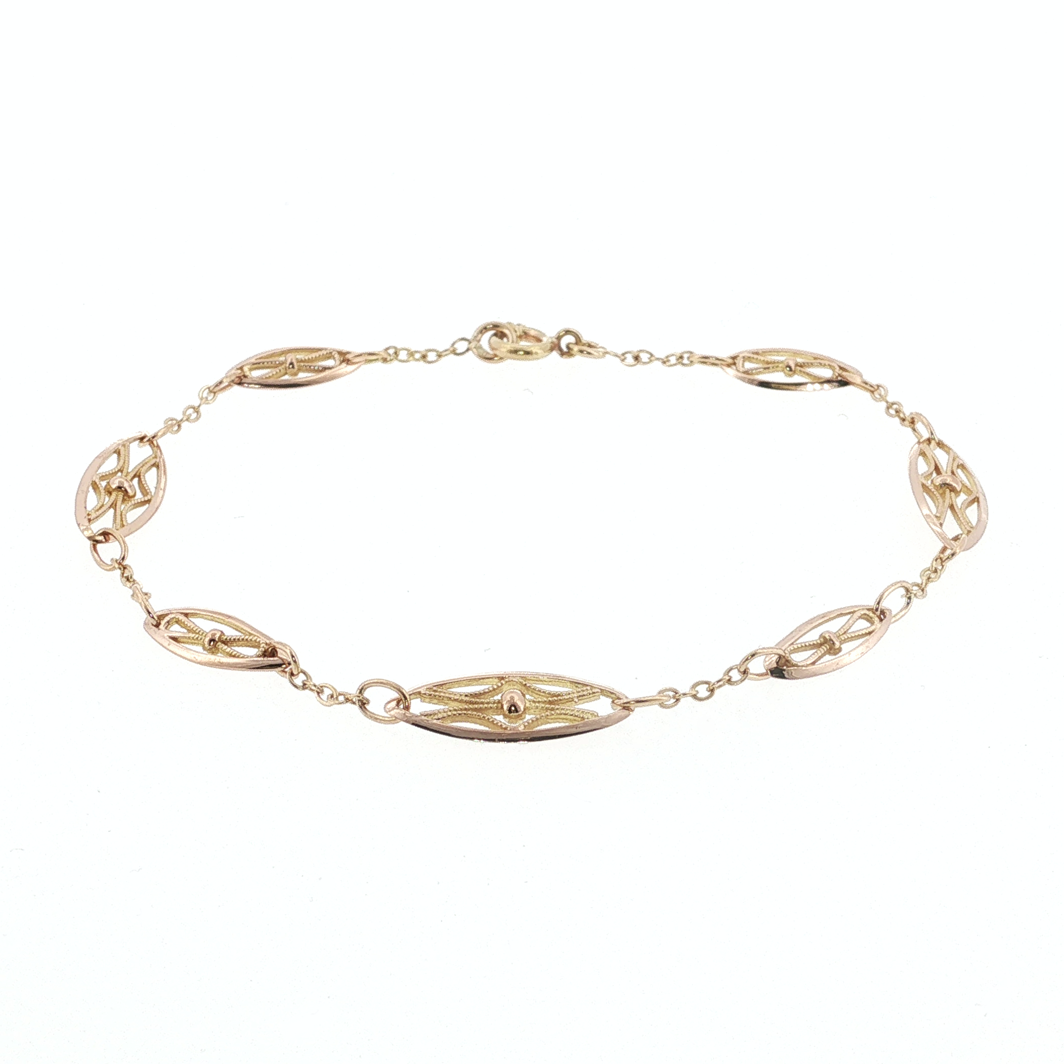 PAGE Estate Bracelets Estate Vintage 18K Yellow Gold Navette Link Chain Bracelet