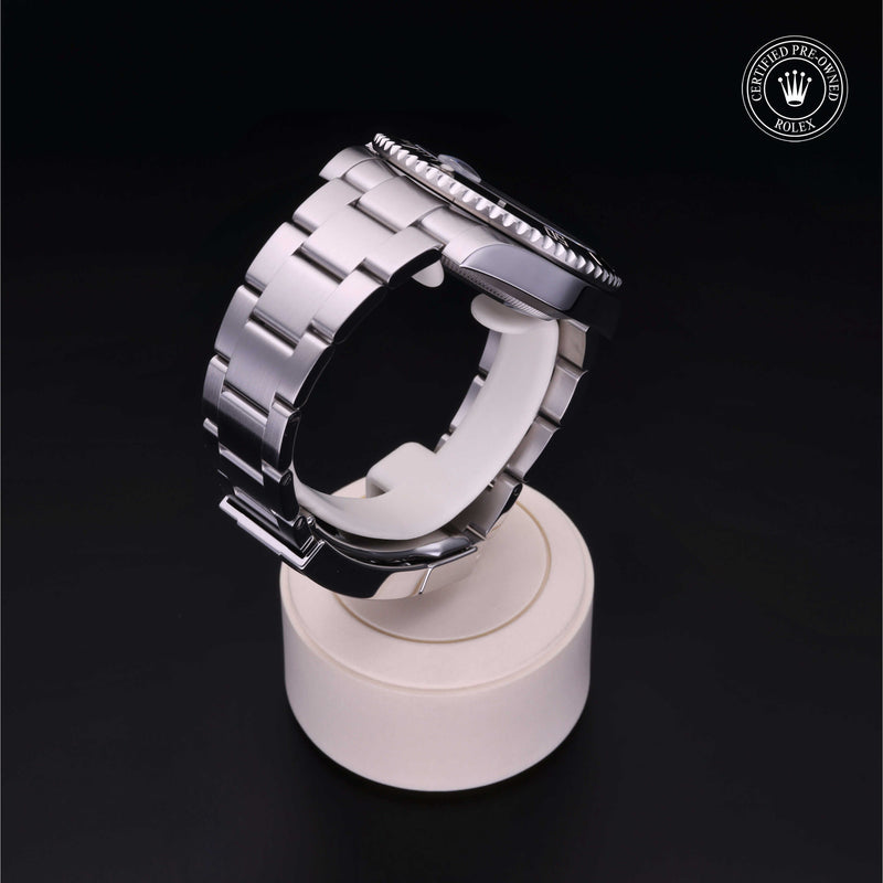 Rolex Certified Pre-Owned Watch Oyster Perpetual Submariner Date