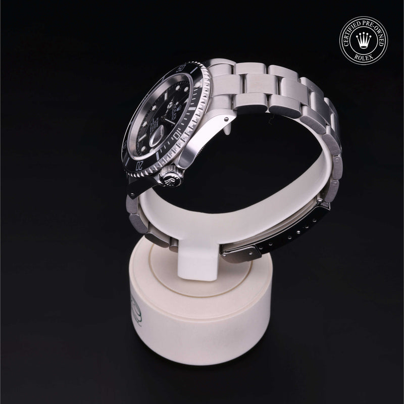 Rolex Certified Pre-Owned Watch Oyster Perpetual Submariner Date