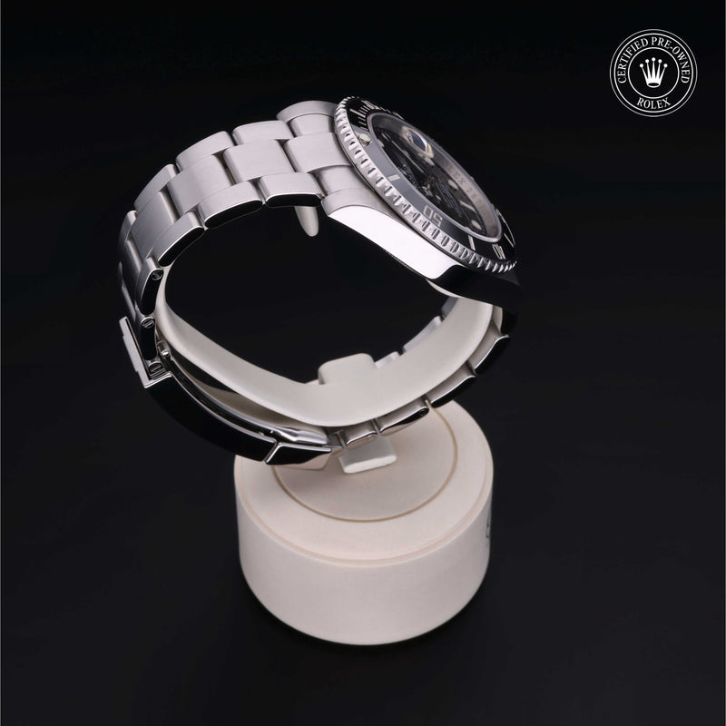 Rolex Certified Pre-Owned Watch Oyster Perpetual Submariner Date