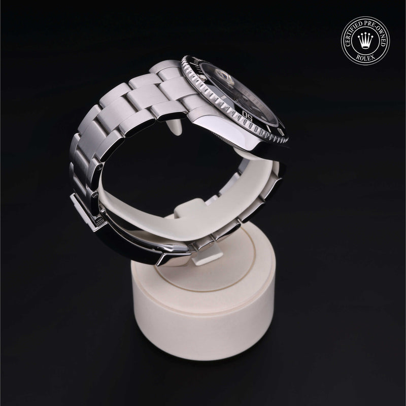Rolex Certified Pre-Owned Watch Oyster Perpetual Submariner Date