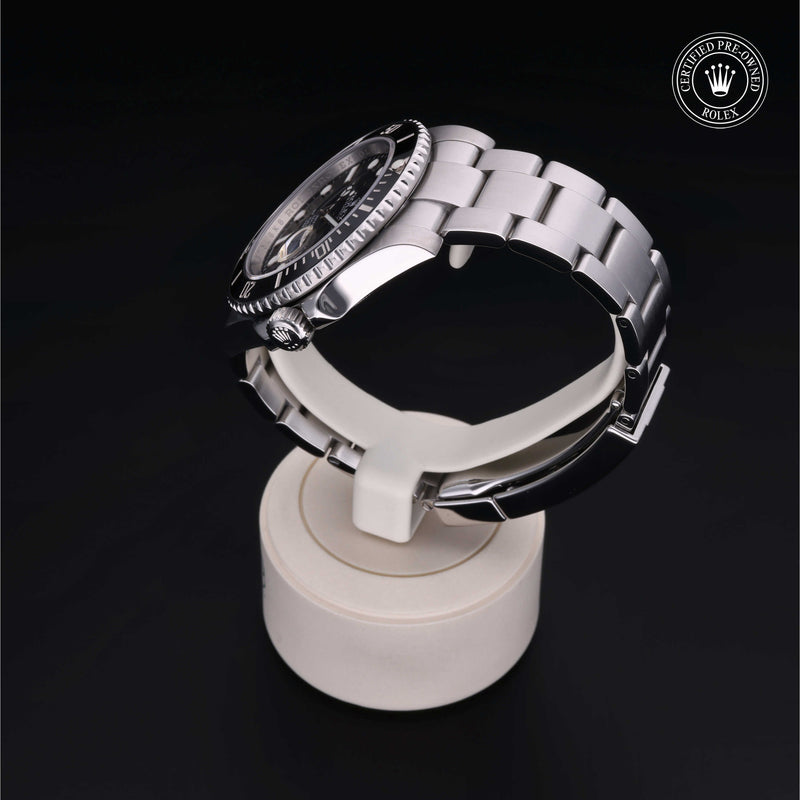 Rolex Certified Pre-Owned Watch Oyster Perpetual Submariner Date
