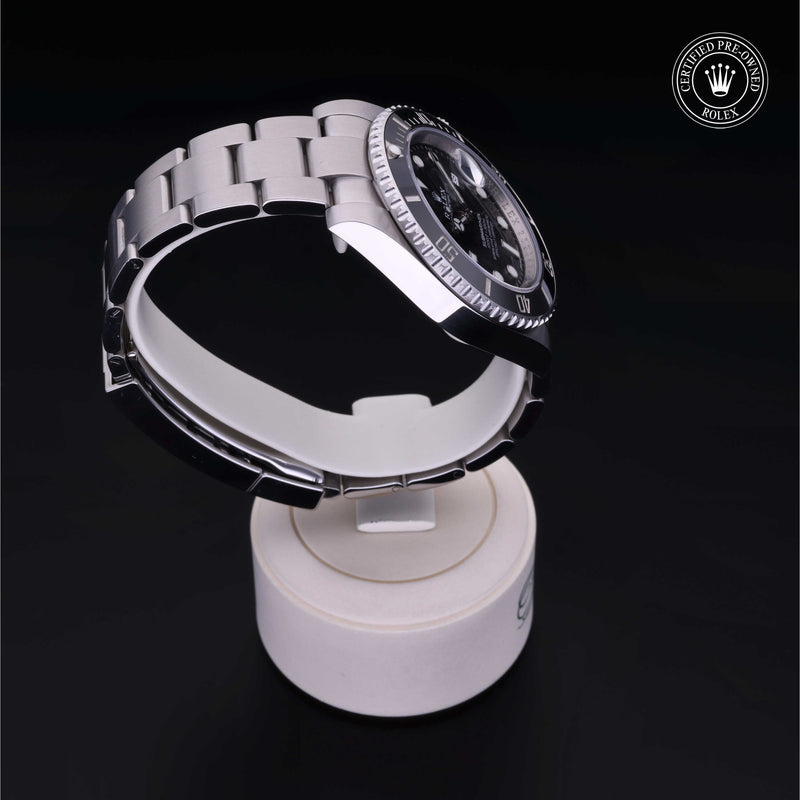 Rolex Certified Pre-Owned Watch Oyster Perpetual Submariner Date