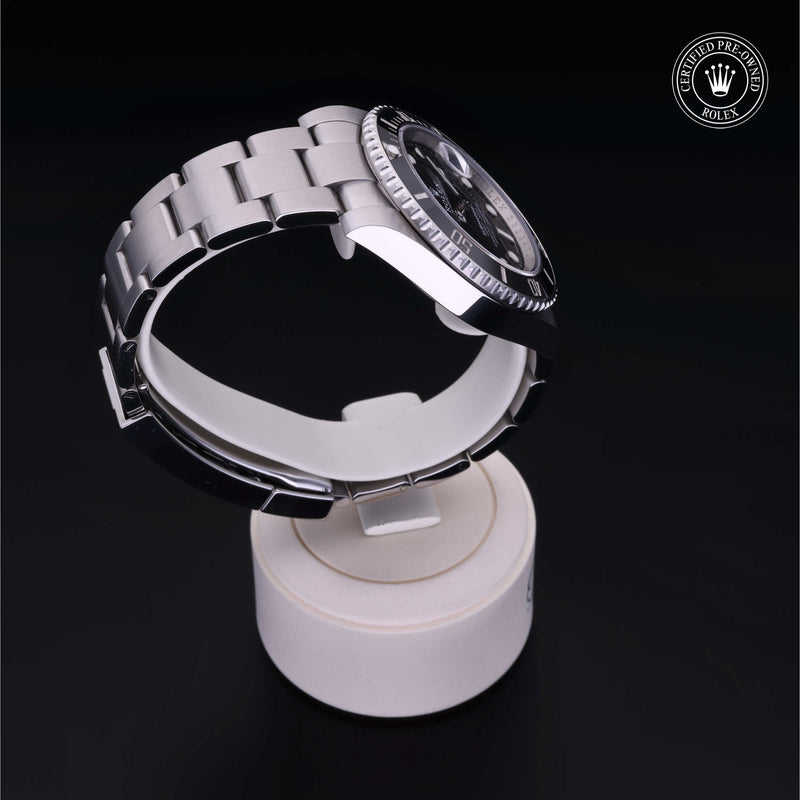 Rolex Certified Pre-Owned Watch Oyster Perpetual Submariner Date