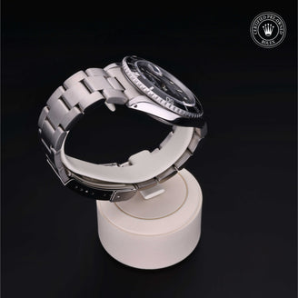 Rolex Certified Pre-Owned Watch Oyster Perpetual Submariner Date