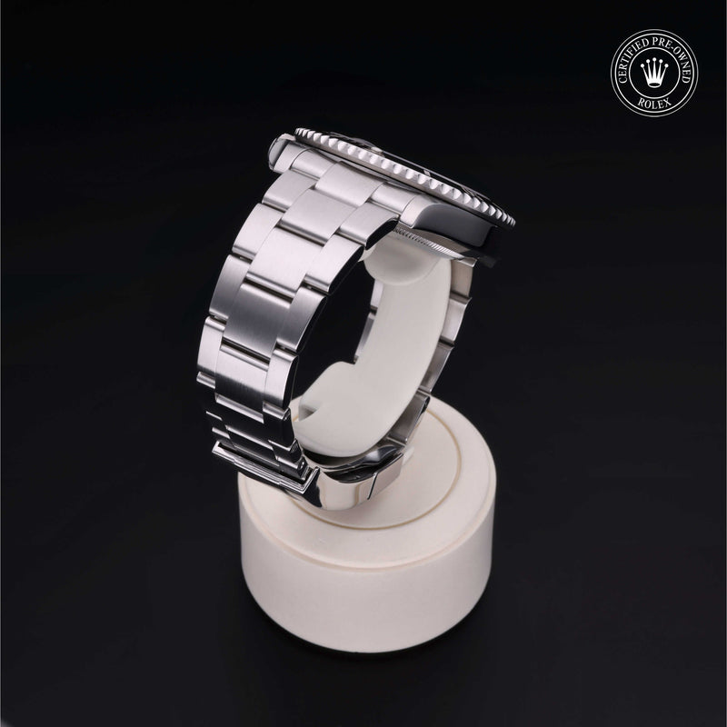 Rolex Certified Pre-Owned Watch Oyster Perpetual Submariner Date