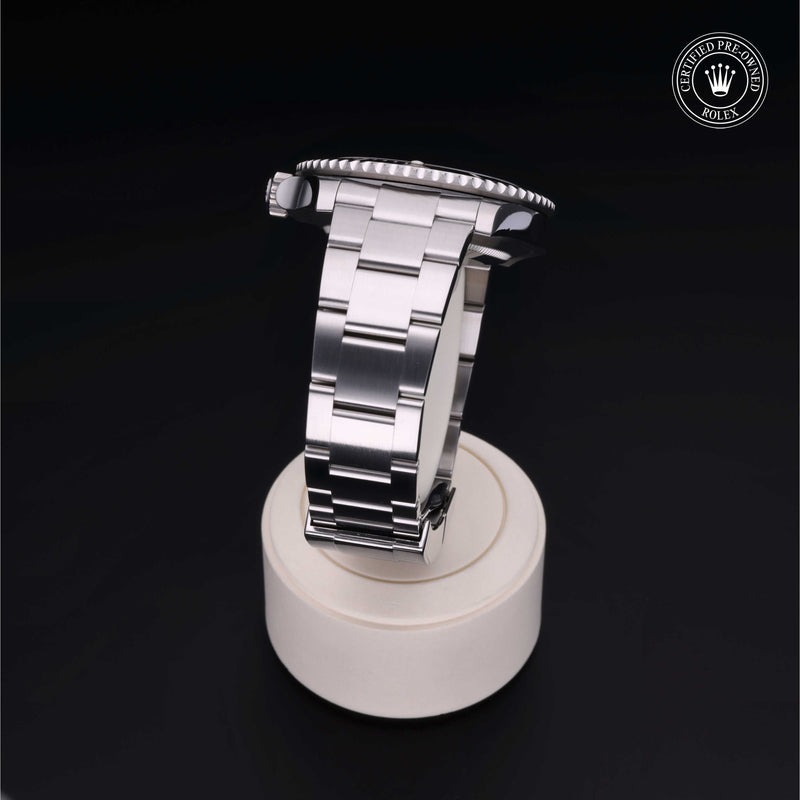 Rolex Certified Pre-Owned Watch Oyster Perpetual Submariner Date