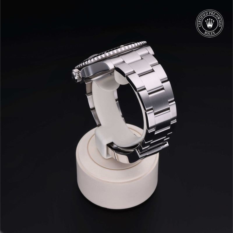 Rolex Certified Pre-Owned Watch Oyster Perpetual Submariner Date