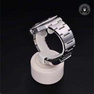 Rolex Certified Pre-Owned Watch Oyster Perpetual Submariner Date