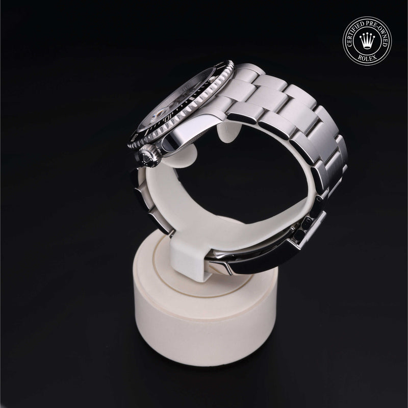 Rolex Certified Pre-Owned Watch Oyster Perpetual Submariner Date