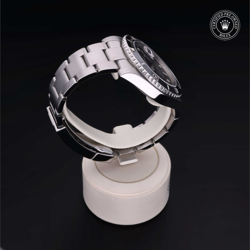 Rolex Certified Pre-Owned Watch Oyster Perpetual Submariner Date