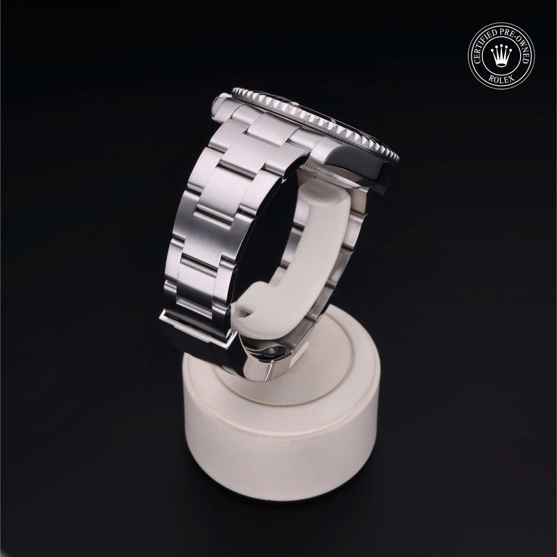 Rolex Certified Pre-Owned Watch Oyster Perpetual Submariner Date