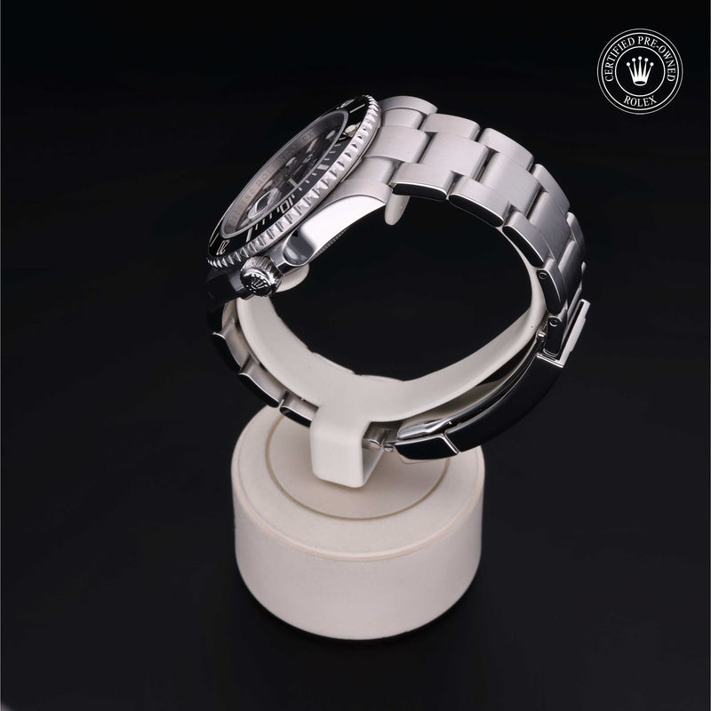 Rolex Certified Pre-Owned Watch Oyster Perpetual Submariner Date