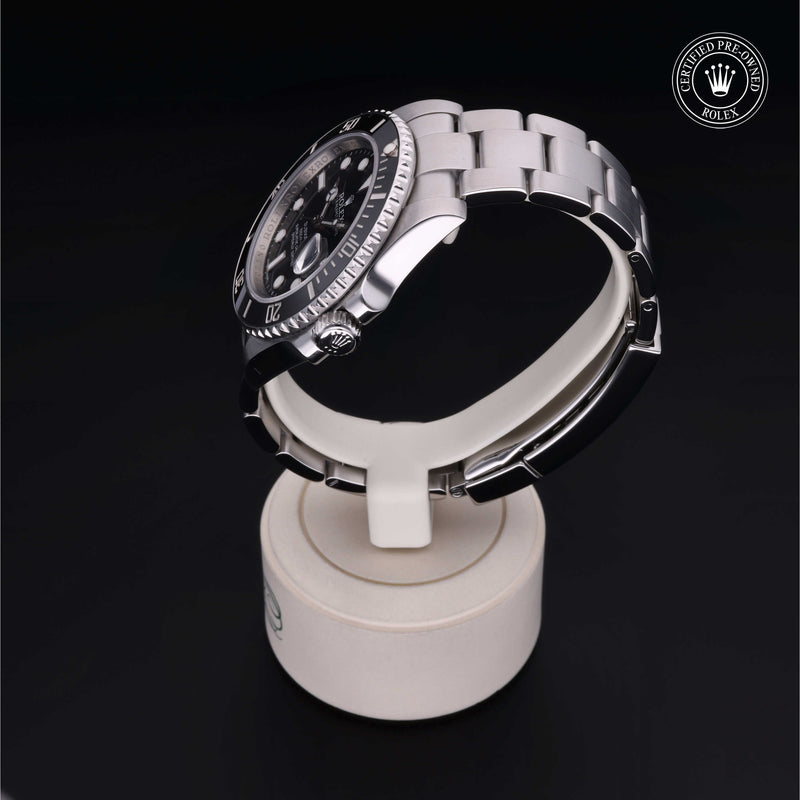 Rolex Certified Pre-Owned Watch Oyster Perpetual Submariner Date