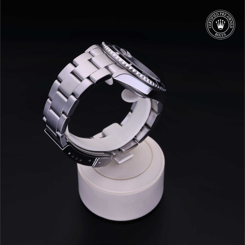 Rolex Certified Pre-Owned Watch Oyster Perpetual Submariner Date