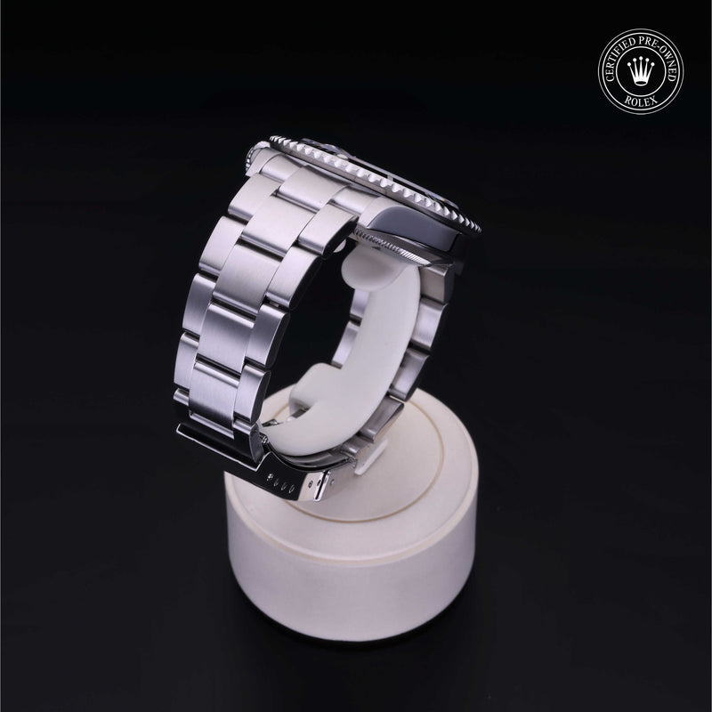 Rolex Certified Pre-Owned Watch Oyster Perpetual Submariner Date