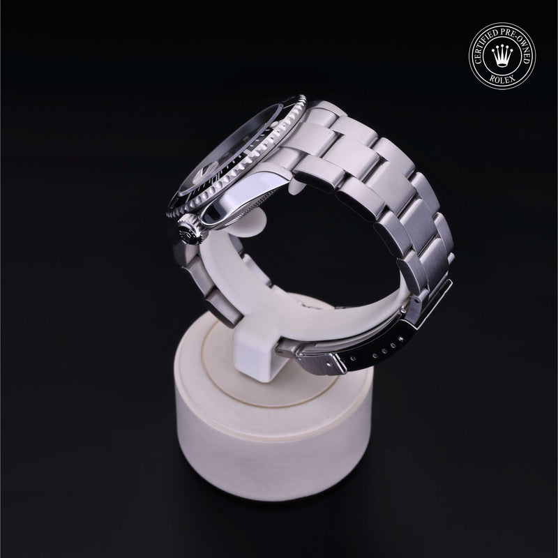 Rolex Certified Pre-Owned Watch Oyster Perpetual Submariner Date