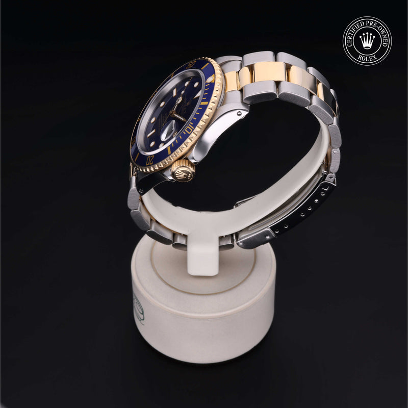 Rolex Certified Pre-Owned Watch Oyster Perpetual Submariner Date