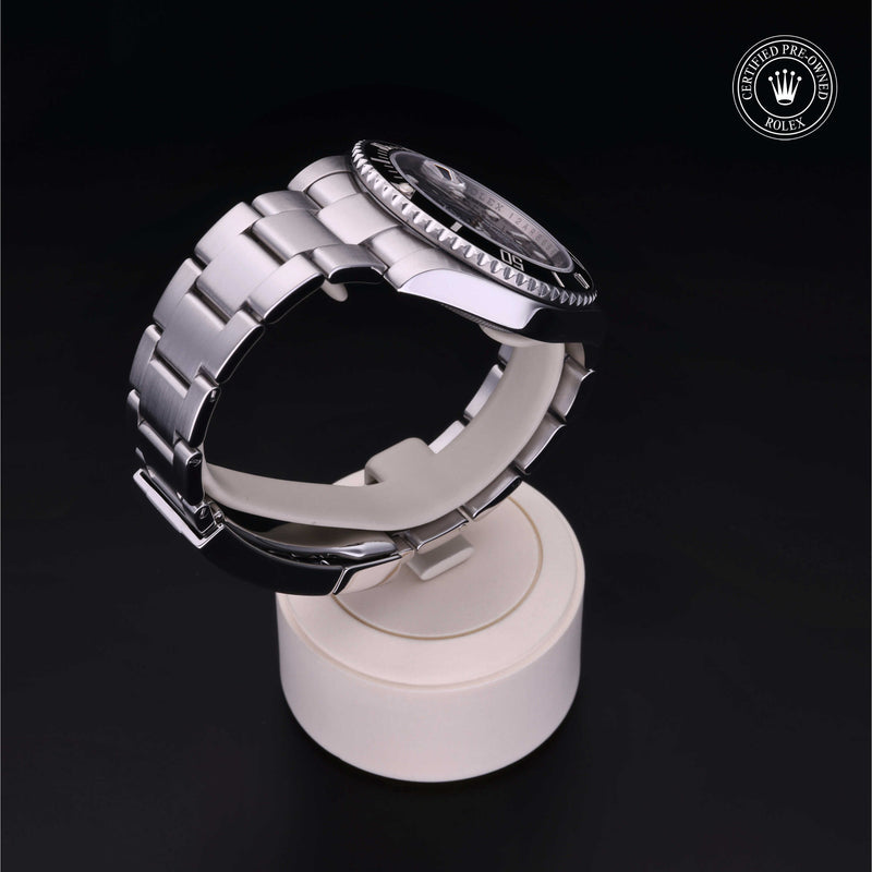 Rolex Certified Pre-Owned Watch Oyster Perpetual Submariner Date