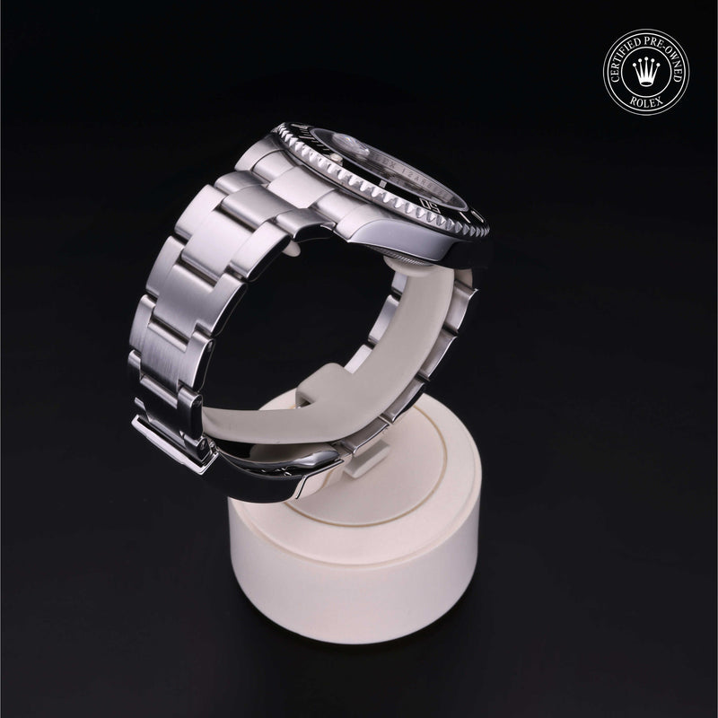 Rolex Certified Pre-Owned Watch Oyster Perpetual Submariner Date