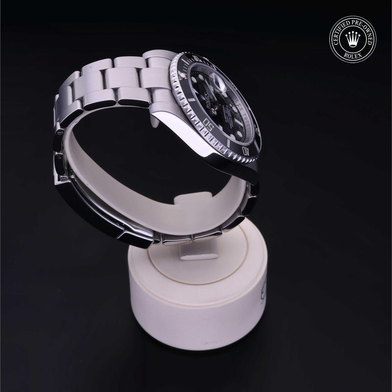 Rolex Certified Pre-Owned Watch Oyster Perpetual Submariner Date