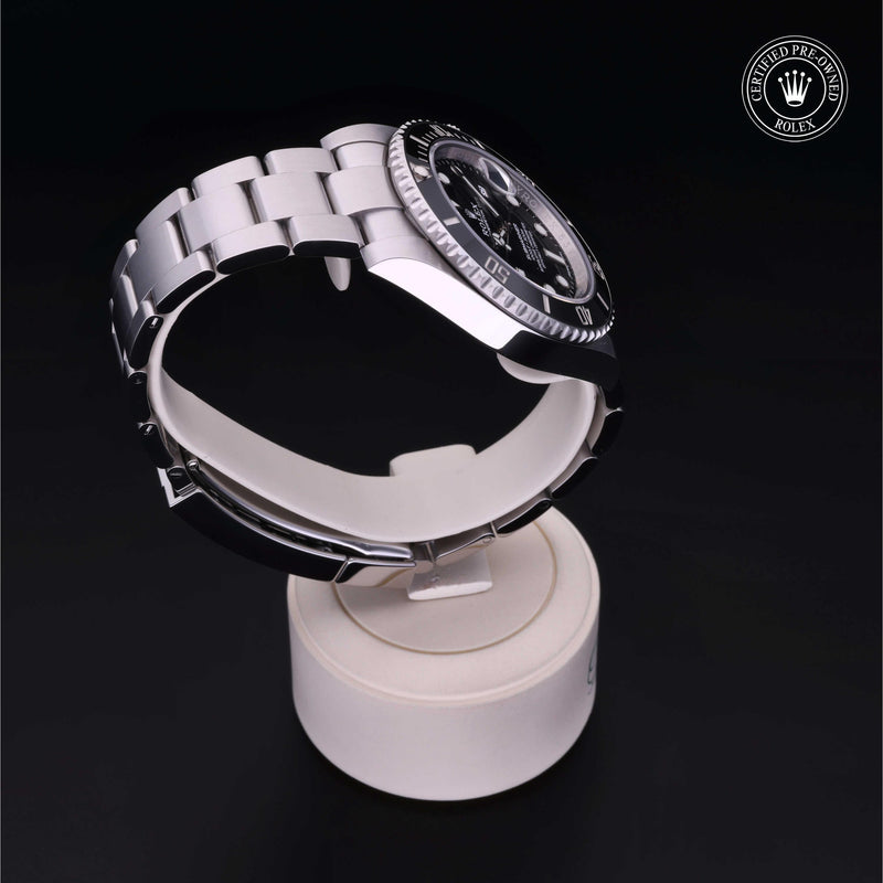 Rolex Certified Pre-Owned Watch Oyster Perpetual Submariner Date
