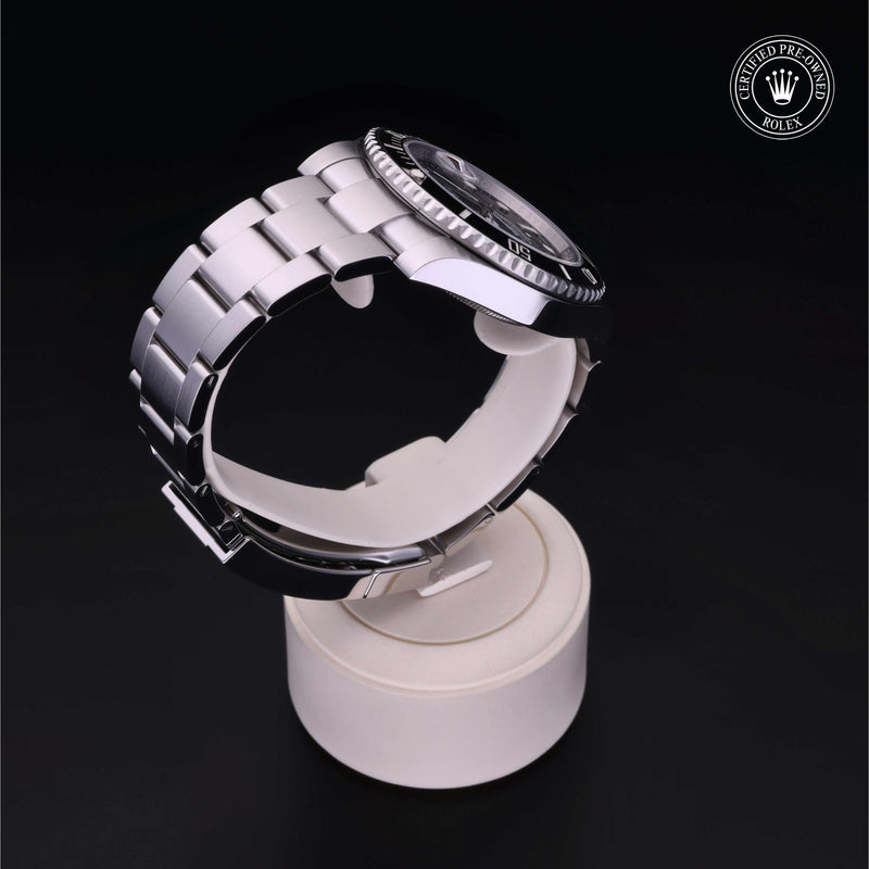 Rolex Certified Pre-Owned Watch Oyster Perpetual Submariner Date