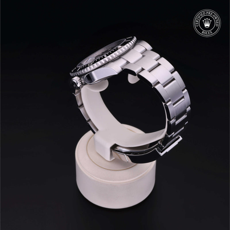 Rolex Certified Pre-Owned Watch Oyster Perpetual Submariner Date