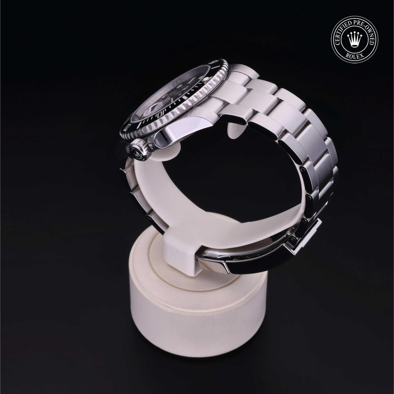 Rolex Certified Pre-Owned Watch Oyster Perpetual Submariner Date