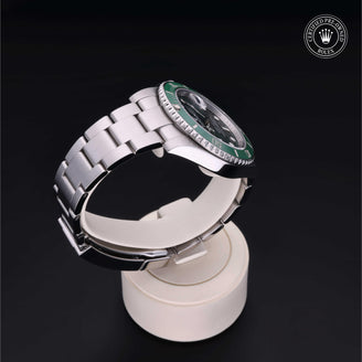 Rolex Certified Pre-Owned Watch Oyster Perpetual Submariner Date