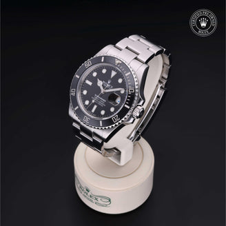 Rolex Certified Pre-Owned Watch Oyster Perpetual Submariner Date