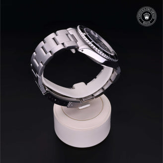Rolex Certified Pre-Owned Watch Oyster Perpetual Submariner Date