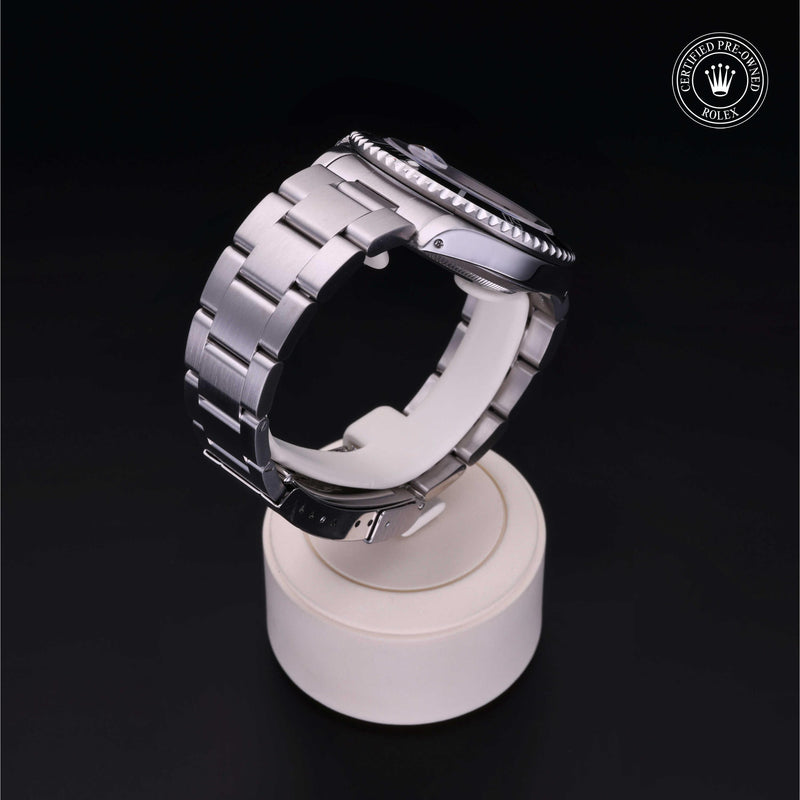 Rolex Certified Pre-Owned Watch Oyster Perpetual Submariner Date