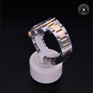 Rolex Certified Pre-Owned Watch Oyster Perpetual Submariner Date